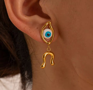 Aretes asimétricos ojo turco