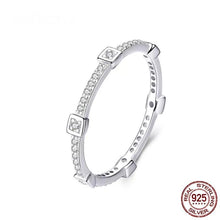 Cargar imagen en el visor de la galería, Anillo zirconias cuadrada
