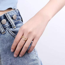 Cargar imagen en el visor de la galería, Anillo golden love
