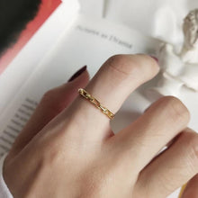Cargar imagen en el visor de la galería, Anillo golden square buckle
