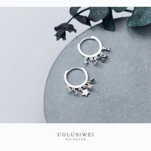 Cargar imagen en el visor de la galería, Mini hoop silver dangling stars
