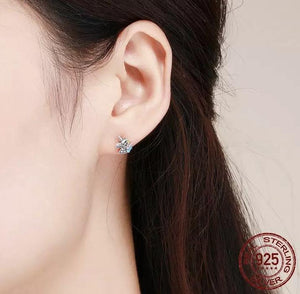 Aretes unicornio zirconias