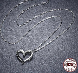 Gargantilla corazón negro con plata zirconia