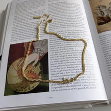 Cargar imagen en el visor de la galería, Golden love necklace

