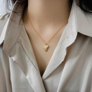 Golden heart necklace