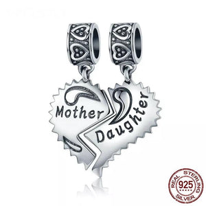 Dije mother & doughter