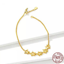 Cargar imagen en el visor de la galería, Pulsera estrellas doradas
