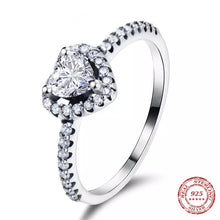 Cargar imagen en el visor de la galería, Anillo corazón de cristal
